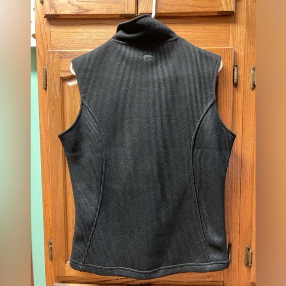 Polar King Woman’s Vest. - Picture 2 of 8